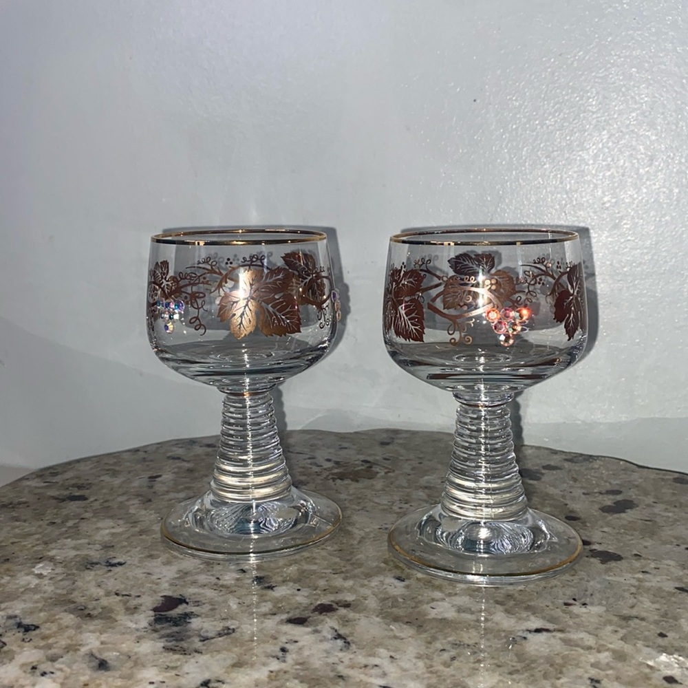 German Rhein Glass Roemer Vintage Goblet Wine Glass Gold Trim Clear Beehive Stem